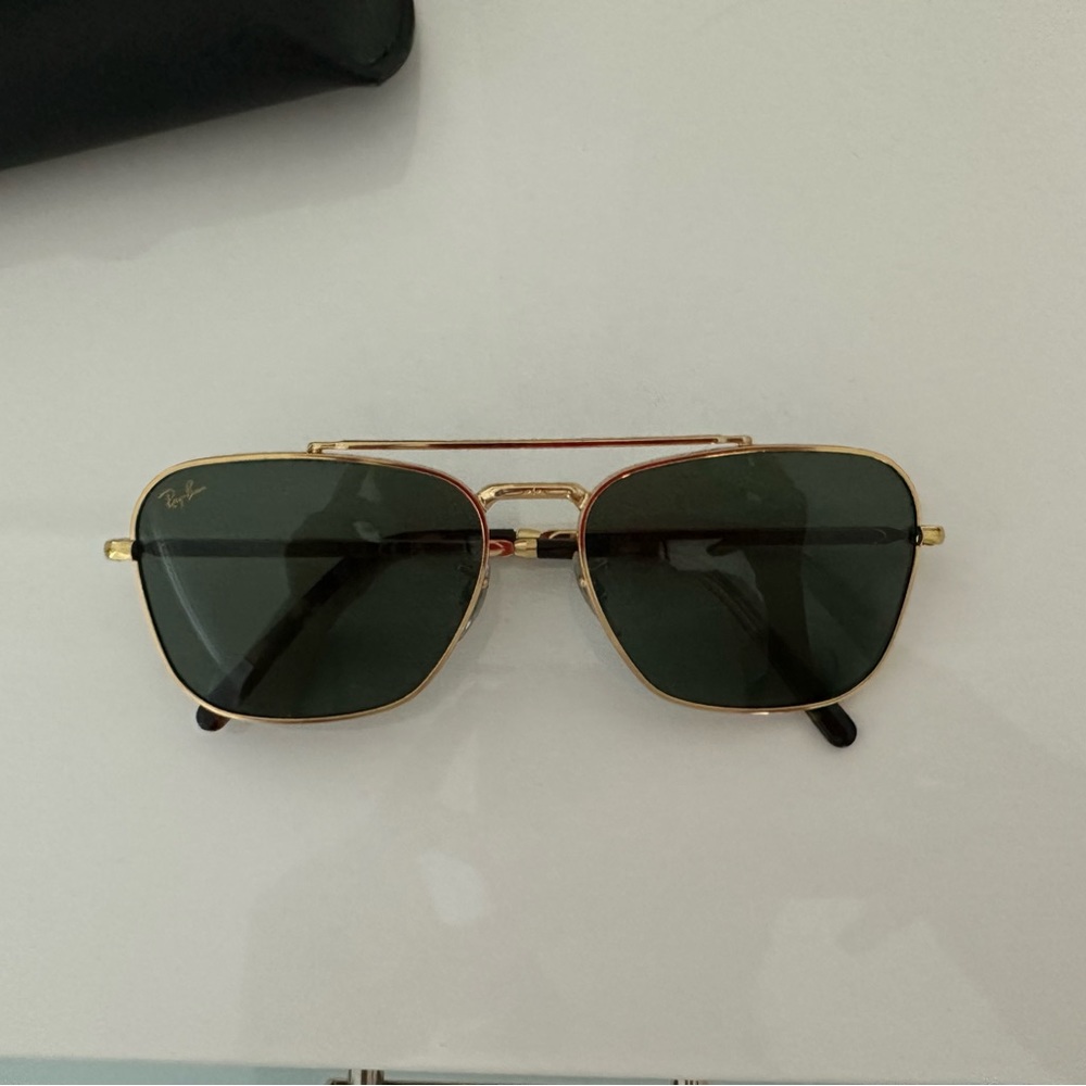 RAY BAN- aviator sunglasses